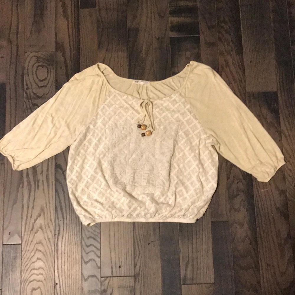 Quarter length shirt